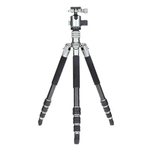Produktbild: Rollei Lion Rock Traveler S, sehr hochwertiges Carbon Reise-Stativ mit 10 KG Tragkraft inkl. Stativkopf und Spikes. Ideal für Reise und Naturfotografie mit Ihrer Spiegelreflex oder System-Kamera.