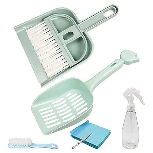 Produktbild: Roundler Haustier Kehrschaufel Set/Mini Besen Set Käfigreiniger für Kaninchen Meerschweinchen Hamster klo, Kunststoff-Reinigungsbürsten-Set mit Sprühflasche und Bad Sand Sägemehl Schaufel (Blau)