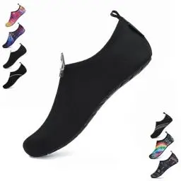 Produktbild: SAGUARO Damen Herren Badeschuhe Wasserschuhe Schwimmschuhe Männer Frauen Barfußschuhe für Strand,Pool,Meer,Wassersport,Surfen,Aqua Cycling,Segeln,Bootfahren,Windsurfen(Schwarz,42/43 EU)