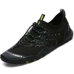 Produktbild: SAGUARO Badeschuhe Tauchschuhe Wasserdicht Schnell Trocknend Männer Frauen Slip On Barfußschuhe für Pool Meer Wassersport Aqua Cycling Kajakfahren Windsurfen, Schwarz 47