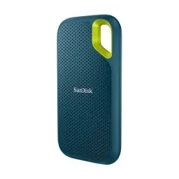 Produktbild: SanDisk Extreme Portable SSD 4 TB (tragbare NVMe SSD, USB-C, bis zu 1.050 MB/s Lesegeschwindigkeit und 1.000 MB/s Schreibgeschwindigkeit, wasser- und staubbeständig) Monterey