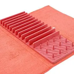 Produktbild: Sauber Meister Geschirr Abtropfmatte Mikrofaser | Abtropfgitter & Unterlage 2 in 1 | Idealer Abtropfständer für Teller & Gläser | Alternative zu Küchen-Tüchern | korall