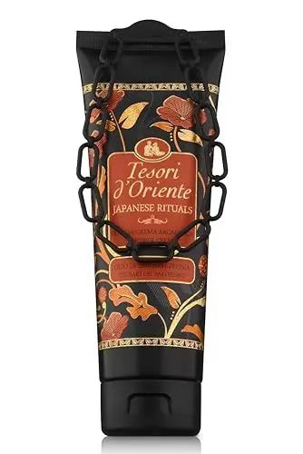 Produktbild: Tesori d'Oriente - Japanische Cremedusche Rituals mit Tsubaki-Öl, mit Noten von Pfingstrose, reinigt die Haut und spendet Feuchtigkeit und Weichheit, 250 ml