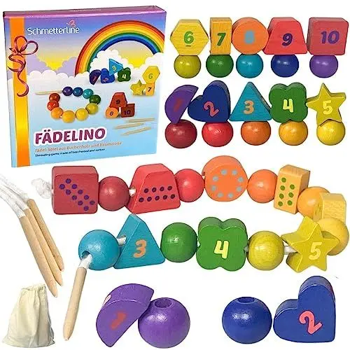 Produktbild: SCHMETTERLINE® Fädelspiel aus Holz – Montessori Auffädel-Spiel mit 20 großen Holzperlen und 4 Kordeln – Motorik-Spielzeug zum Auffädeln von Perlen für Kinder ab 3 Jahren – Perlen-Fädelspiel Auffädeln
