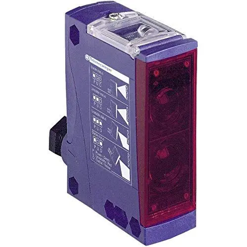 Produktbild: Schneider XUX9ARCNT16S49 XUX-Reflexions-Lichtschranken Kit, Sn = 11m, 24-240 V AC/DC mit Zubehör