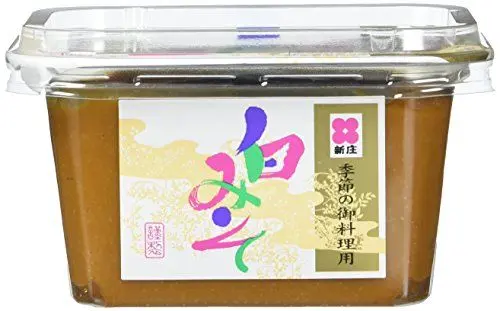 Produktbild: Shinjyo Shiro Miso – Helle Miso-Suppenpaste aus Japan – Ideal zum Kochen von Misosuppe oder zum Würzen von Dressings & leichten Marinaden – 1 x 300 g