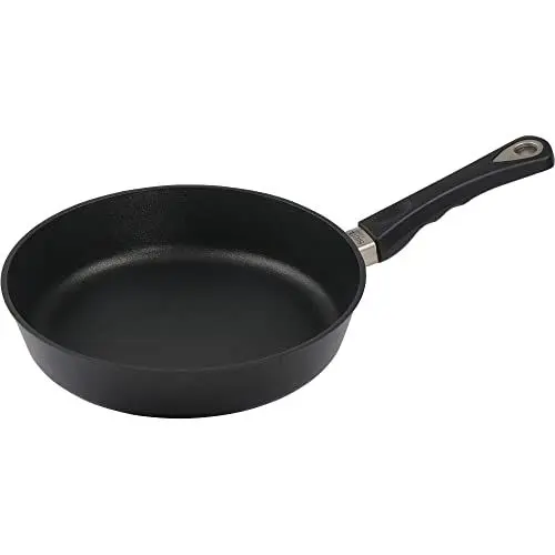 Produktbild: Siena Home Bratpfanne VERDE, 28 cm, tiefe Form, antihaftversiegelt, perfekt für alle Herdarten, außer Induktion, aus 100% recyceltem Aluminium, Aluguss·· energiesparendes Kochen