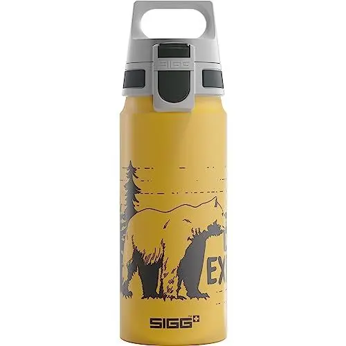 Produktbild: SIGG WMB One Brave Bear Kinder Trinkflasche (0.6 L), schadstofffreie und auslaufsichere Kinderflasche, federleichte Wasserflasche aus Aluminium