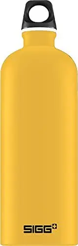 Produktbild: SIGG - Alu Trinkflasche - Traveller Mustard - Klimaneutral Zertifiziert - Für Kohlensäurehaltige Getränke Geeignet - Auslaufsicher - Federleicht - BPA-frei - Outdoor - Gelb - 1L