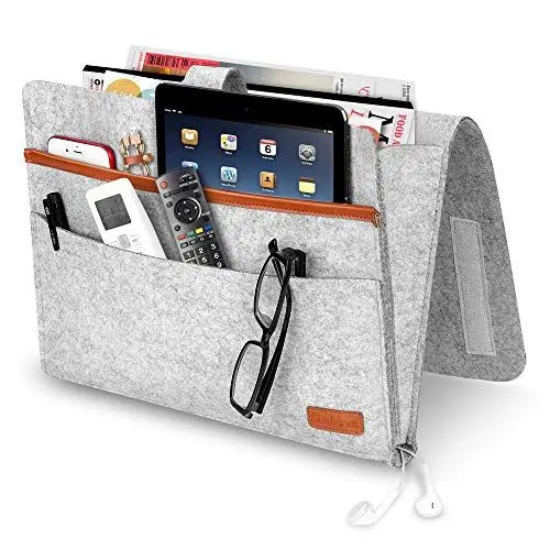 Produktbild: SIMBOOM Bett Organizer, Filz Betttasche Anti-Rutsch Nachttisch Tasche Sofa-Bett Hängeaufbewahrung für Buch, Zeitschriften, iPad, Handy, Fernbedienung -Hellgrau