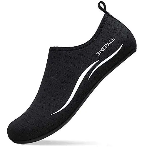 Produktbild: Sixspace Herren Damen Badeschuhe Wasserschuhe Aquaschuhe Strandschuhe Schnell Trocknend Slip on Breathable Schwimmschuhe Surfschuhe für Beach Pool Surfen Yoga Schwarz(Lieferantengröße 43 EU)