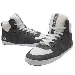 Produktbild: sleeco - Moderne Hausschuhe im Jordan Sneaker-Look Herren und Damen - Stylisch Indoor Schuhe für Zuhause - Warme lustige Pantoffeln Hüttenschuhe für Erwachsene geschlossen Größe 39 grau