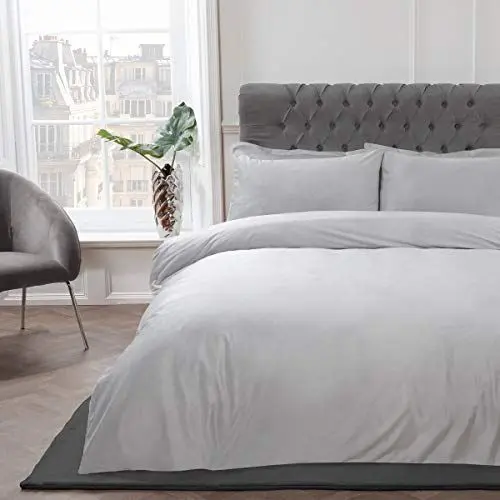 Produktbild: Sleepdown Bettbezug-Set mit Kissenbezügen, matt, silberfarben, superweich, pflegeleicht, einfarbig, für Einzelbett (135 x 200 cm), Samt, Silber
