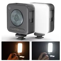 Produktbild: SMALLRIG P96 Mini LED Videoleuchte, 96 LED-Perlen mit Inbegriffen Cold Shoe, 1100Lux@0,3m, 103g, Tragbare Kamera Licht mit 2200mAh-Akku, 2700K–6500K, CRI 95+, Innovative Drehtellersteuerung - 3286B