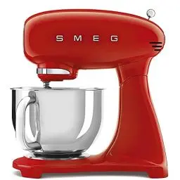 Produktbild: SMEG, SMF03RDEU Küchenmaschine, 10 Geschwindigkeitsstufen, Planetenrührwerk, Sicherheitsabschaltung, 2 Rührbesen, Kugelgriff aus Edelstahl, 800 W, Rot