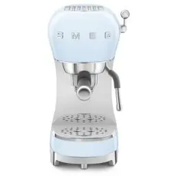 Produktbild: Smeg, Espresso-Kaffeemaschine ECF02PBEU, Cappuccino-Dampfunktion, Thermoblock, großes Tassengehäuse und Doppelkaffeefunktion, 1 L Wassertank, benutzerfreundliches Bediensystem, 1350 W, Himmelblau