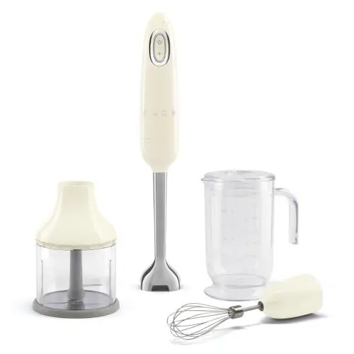 Produktbild: Smeg, Stabmixer HBF03CREU, Turbo-Funktion und Flowblend-Schneidesystem, mit Rutschfestem Griff, Integrierter Kabelaufwicklung, Inklusive Zubehör, 700W Leistung, Creme