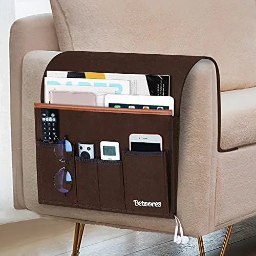 Produktbild: Sofa Armlehnen Organizer, Sofa Organizer Betttasche zum Einhängen, Filz Hanging Organizer Tasche mit 5 Poche für Couch, Stuhl, Bett, Bettgeländer, Schreibtische, Theken, Schrank TV- Kaffee Braun