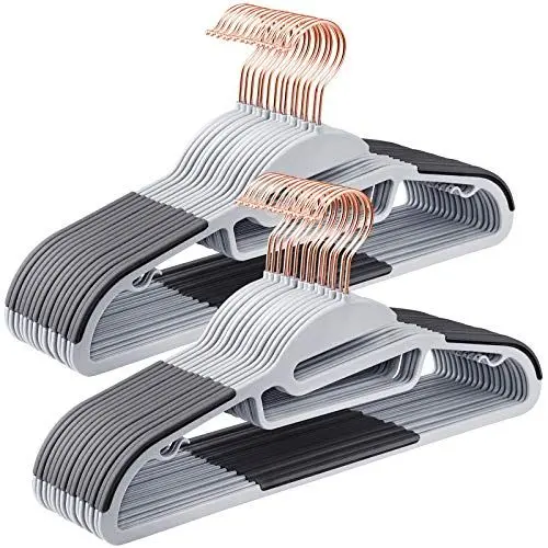 Produktbild: SONGMICS Kleiderbügel 30er Set, Anzugbügel aus Kunststoff, hochwertig, Anti-Rutsch-Design, platzsparend, 0,5 cm dick, Haken in Roségold, um 360° drehbar, 41,5 cm breit, hellgrau-dunkelgrau CRP43G30