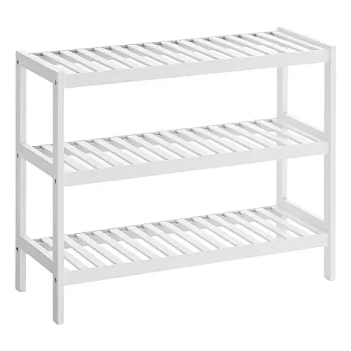 Produktbild: SONGMICS Schuhregal aus Bambus, Schuhablage mit 3 Ebenen, Schuh-Organizer, Regal für Schuhe, Pflanzen, Bücher, Wohnzimmer, Flur, Schlafzimmer, Badezimmer, 26 x 70 x 55 cm, weiß LBS13W