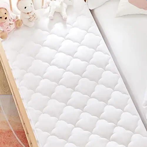 Produktbild: SONIVE wasserdichte Matratzenschoner für Babybett und kleinen Kinder Mikrofaser 10oz Füllung Baby Matratzenauflage steppt,Oeko-Tex Standard 100 Zertifiziert,Weiß,70x140cm