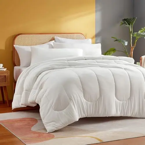 Produktbild: Sonive Bettdecke 135x200, Ganzjahresdecke 300 GSM Füllung, Mikrofaser Steppdecke Weiche Schlafdecke, Öko Tex Weiß