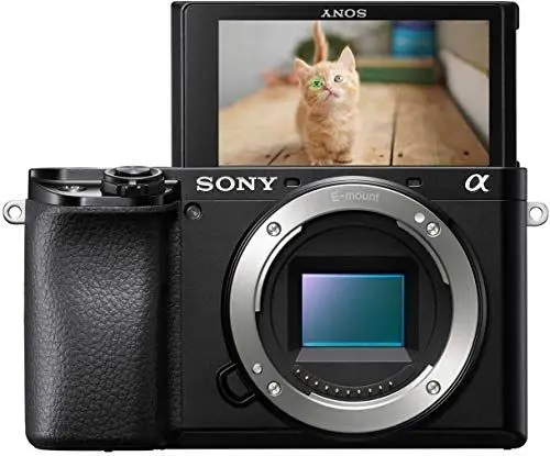 Produktbild: Sony Alpha 6100 | APS-C Spiegellose Kamera ( Schneller 0,02s-Autofokus, Autofokus mit Augenerkennung für Mensch und Tier, 4K-Filmaufnahmen und neigbares Display)