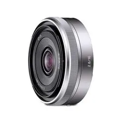 Produktbild: Sony SEL-16F28 Super Weitwinkel-Objektiv (Festbrennweite, 16 mm, F2.8, APS-C, geeignet für A6000, A5100, A5000 und Nex Serien, E-Mount) silber