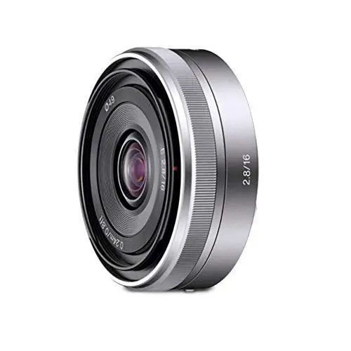 Produktbild: Sony SEL-16F28 Super Weitwinkel-Objektiv (Festbrennweite, 16 mm, F2.8, APS-C, geeignet für A6000, A5100, A5000 und Nex Serien, E-Mount) silber