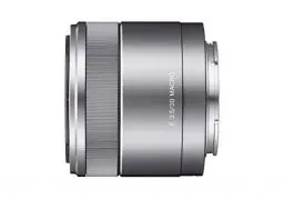 Produktbild: Sony SEL-30M35 Makro-Objektiv (Festbrennweite, 30 mm, F3.5, APS-C, geeignet für A6000, A5100, A5000 und Nex Serien, E-Mount) silber