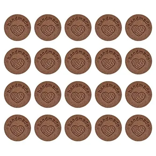 Produktbild: sourcing map 30Stk Handgemacht Leder Label Mikrofaser Leder Nähen Geprägt Etikett Verzierung Häkeln Etiketten für Kleidung Hut Schals Basteln (25mm Durchm Kaffee)