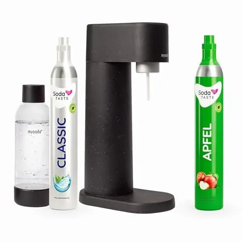 Produktbild: Sparpaket: Mysoda Woody - Wassersprudler aus erneuerbarem Holzkomposit mit 1L BPA-freier Plastikflasche, CO2-Zylinder Classic + CO2-Zylinder Apfel (Schwarz)