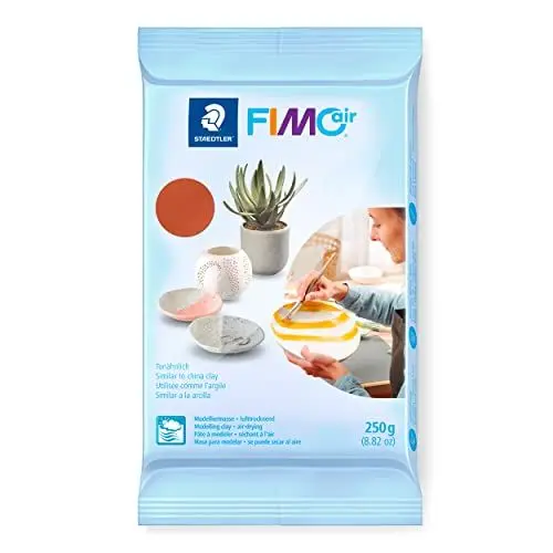 Produktbild: STAEDTLER lufttrocknende Modelliermasse FIMO air, terrakotta, sofort gebrauchsfähig, kein Brennvorgang notwendig, 250g, angenehme Haptik, klebt nicht, mind. 95% natürliche Rohstoffe, 8103-76