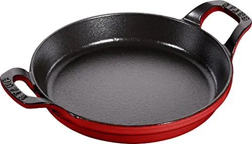 Produktbild: STAUB Ofenform/Servierplatte/Auflaufform, rund mit 2 Griffen, 20 cm, 0,75 L, Gusseisen, Für alle Herdarten inkl. Induktion & Backofen, stapelbar, Kirschrot