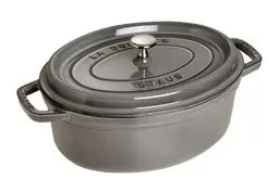 Produktbild: STAUB Gusseisen Bräter/Cocotte, Oval 31 cm, 5,5 L, Aromaregen Funktion für optimale Befeuchtung, Für alle Herdarten inkl. Induktion & Backofen, Graphitgrau