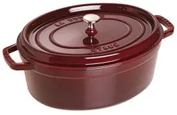 Produktbild: STAUB Gusseisen Bräter/Cocotte, Oval 33 cm, 6,7 L, Aromaregen Funktion, Für alle Herdarten geeignet, Grenadine