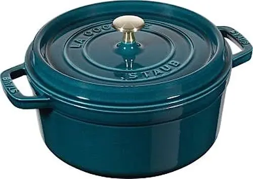 Produktbild: STAUB Gusseisen Bräter/Cocotte, Rund 24 cm, 3,8 L, Aromaregen Funktion für optimale Befeuchtung, Für alle Herdarten inkl. Induktion & Backofen, La Mer