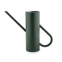 Produktbild: Stelton Bloom Blumengießkanne 2L, für Zimmerpflanzen. Giesskanne mit langem Ausgießer, pulverbeschichtet mit Matter Oberfläche. Standfest durch eine gerillte Silikonmatte am Boden. Farbe: Grün