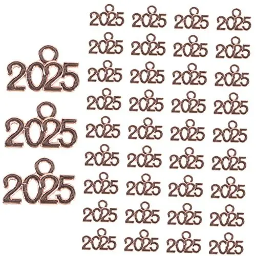 Produktbild: STOBOK 100 Stück 2025 Zahlenanhänger 2025 Jahre Anhänger 2025 Absolventen-charms Zahl 2025 Charms Klasse Von 2025-charms Abschluss-anhänger-charms Fransenbesatz Quaste Legierung 100st