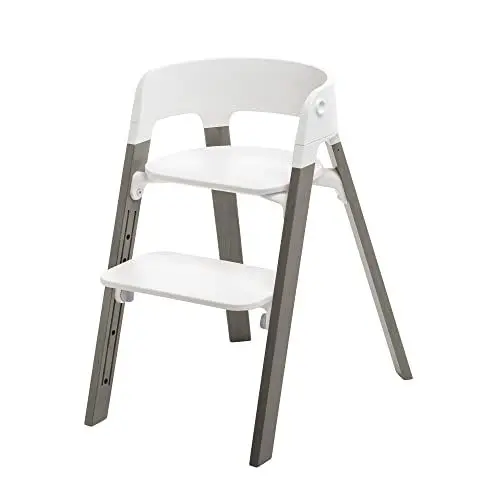 Produktbild: Stokke Steps Stuhl – Beine Hazy Grey & Sitz White – 5-in-1 Sitzsystem – Verwandelbar in den Newborn + Kleinkind Hochstuhl – Für diverse Altersstufen oder bis 84 kg – Werkzeuglos verstellbar & stylish
