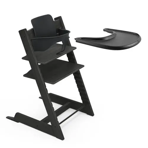 Produktbild: Stokke Tripp Trapp Eiche Hochstuhl (Black) mit Stokke Tray (Black) - Beinhaltet Tripp Trapp Stuhl, Baby Set 2 und Stokke Tray - Verstellbar, ergonomisch und leicht zu reinigen