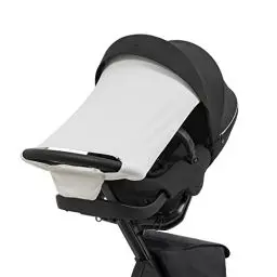 Produktbild: Stokke Xplory X Sonnensegel, Light Grey – Schützt das Baby vor der direkten Sonne – Leicht, einfach am Kinderwagen zu befestigen – Aus wasserabweisenden Materialien und Textilien mit UPF 50+
