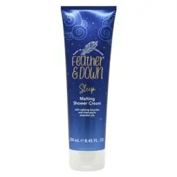 Produktbild: Sweet Dream Zartschmelzende Duschcreme – mit beruhigenden ätherischen Ölen aus Lavendel und Kamille. Ohne Tierversuche. Vegan. Natürliche Extrakte.