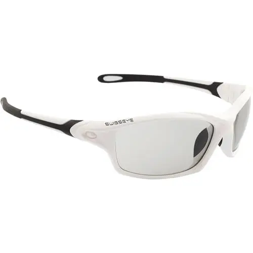 Produktbild: SWISSEYE Grip Sportbrille (100% UVA-, UVB- und UVC-Schutz, verstellbarer Nasenbereich, splitterfreies Material TR90, inkl. Mikrofaserbeutel), white shiny/black