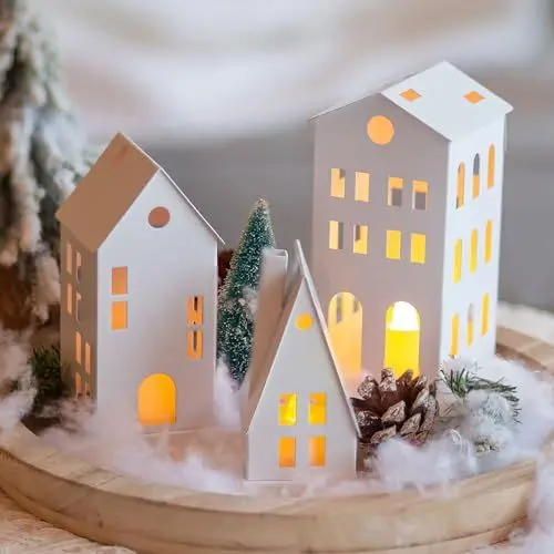 Produktbild: Sziqiqi Mini Lichthaus Kerzenhalter für Weihnachten, Kerzenständer Laterne mit LED-Kerzen Dekorative Teelichthaus Metall Windlicht Set von 3 für Fensterbank Mantel Kamin, Weiß