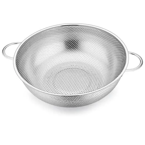 Produktbild: TEAMFAR Sieb, Edelstahl Küche Nudelsieb Abtropfsieb mit Griffen, Micro-Perforierte Seiher Küchensieb für Nudel Gemüse Obst, Doppelgriff, Spülmaschinenfest, 28cm