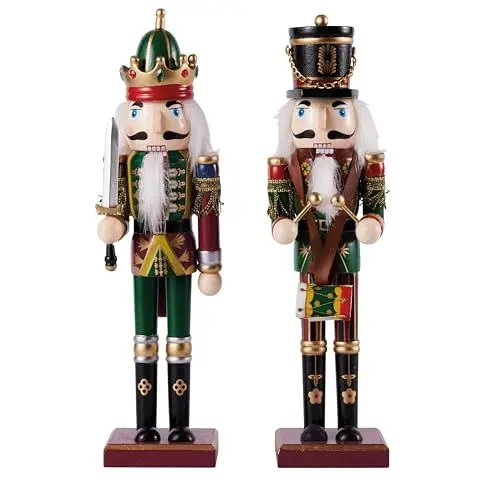 Produktbild: THE TWIDDLERS 2 Große Nussknacker Weihnachtsfiguren aus Holz, 30cm - Traditionelle Weihnachtsdeko Hochwertiges Kiefernholz, Weihnachtsdekorationen für drinnen, Klassische Ornamente & Bewegliche Teile