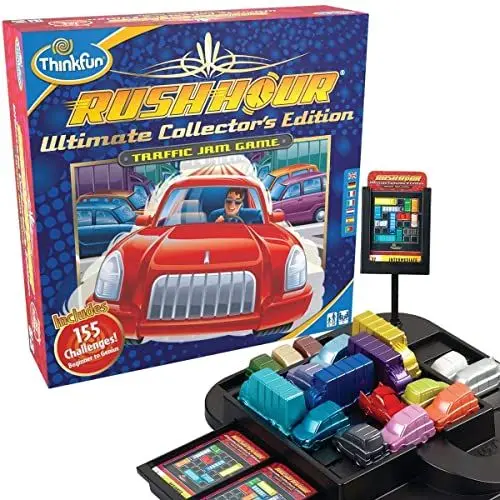 Produktbild: ThinkFun Rush Hour Ultimate Collectors Edition - Das beliebte Spiel Rush Hour von ThinkFun in der hochwertigen Sammlerausgabe - Entkomme dem Verkehrschaos mit Stil für alle ab 8 Jahren