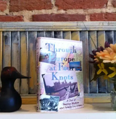 Produktbild: Through Europe at Four Knots: A Tale of Boating Mayhem and Family Adventure