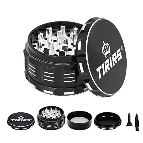 Produktbild: TIRIRS 7,5 cm, 4 Stück, Premium Kräutermühle – Aluminium Gewürzmühle mit Pollenschaber und Reinigungsbürste – Schwarz